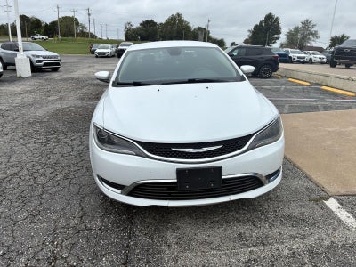 2016 Chrysler 200 Limited