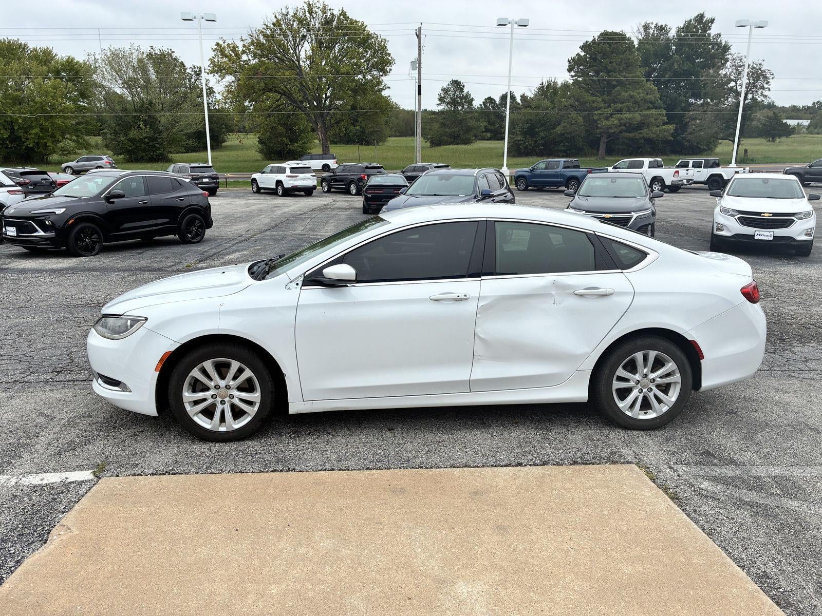 2016 Chrysler 200 Limited