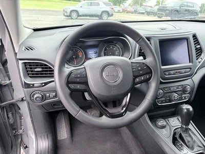 2023 Jeep Cherokee Altitude Lux