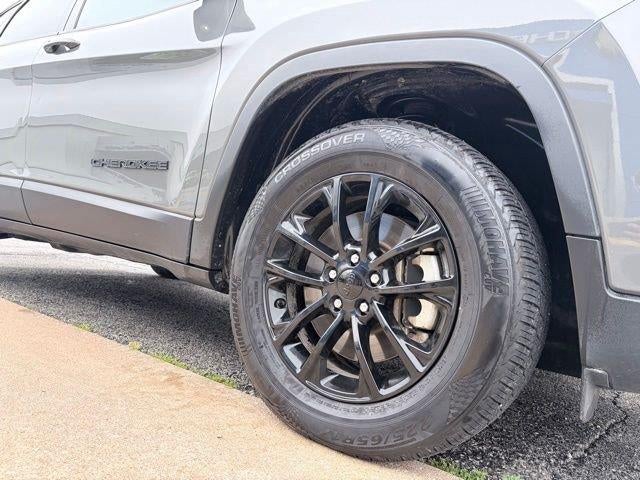 2023 Jeep Cherokee Altitude Lux