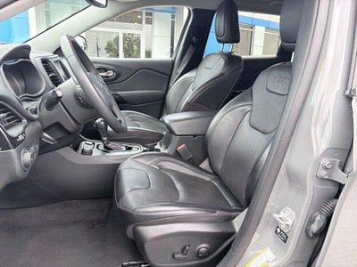 2023 Jeep Cherokee Altitude Lux
