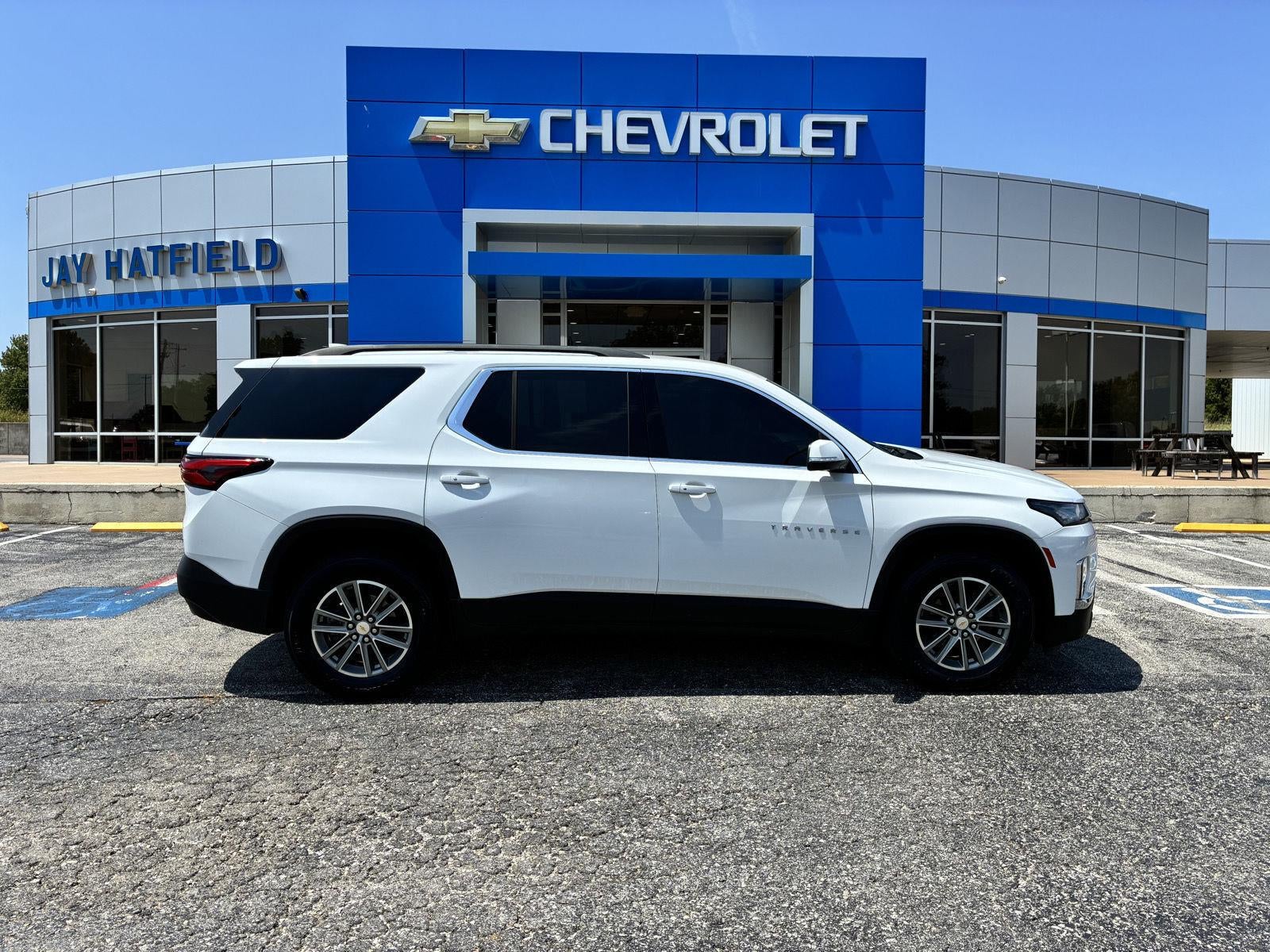 2023 Chevrolet Traverse LT Cloth