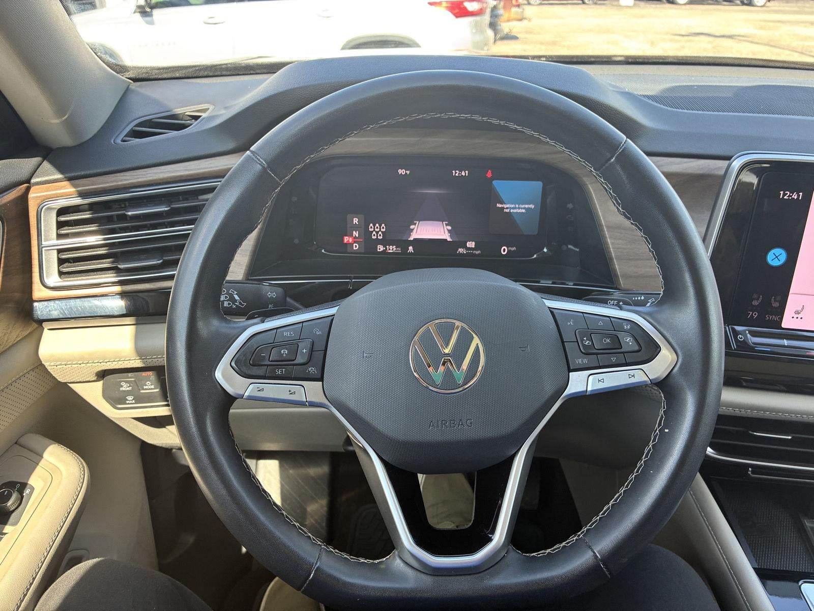 2024 Volkswagen Atlas 2.0T SE w/Technology