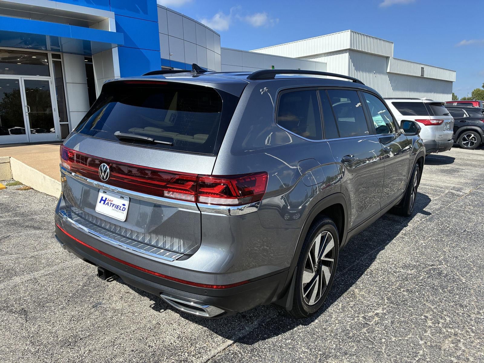 2024 Volkswagen Atlas 2.0T SE w/Technology