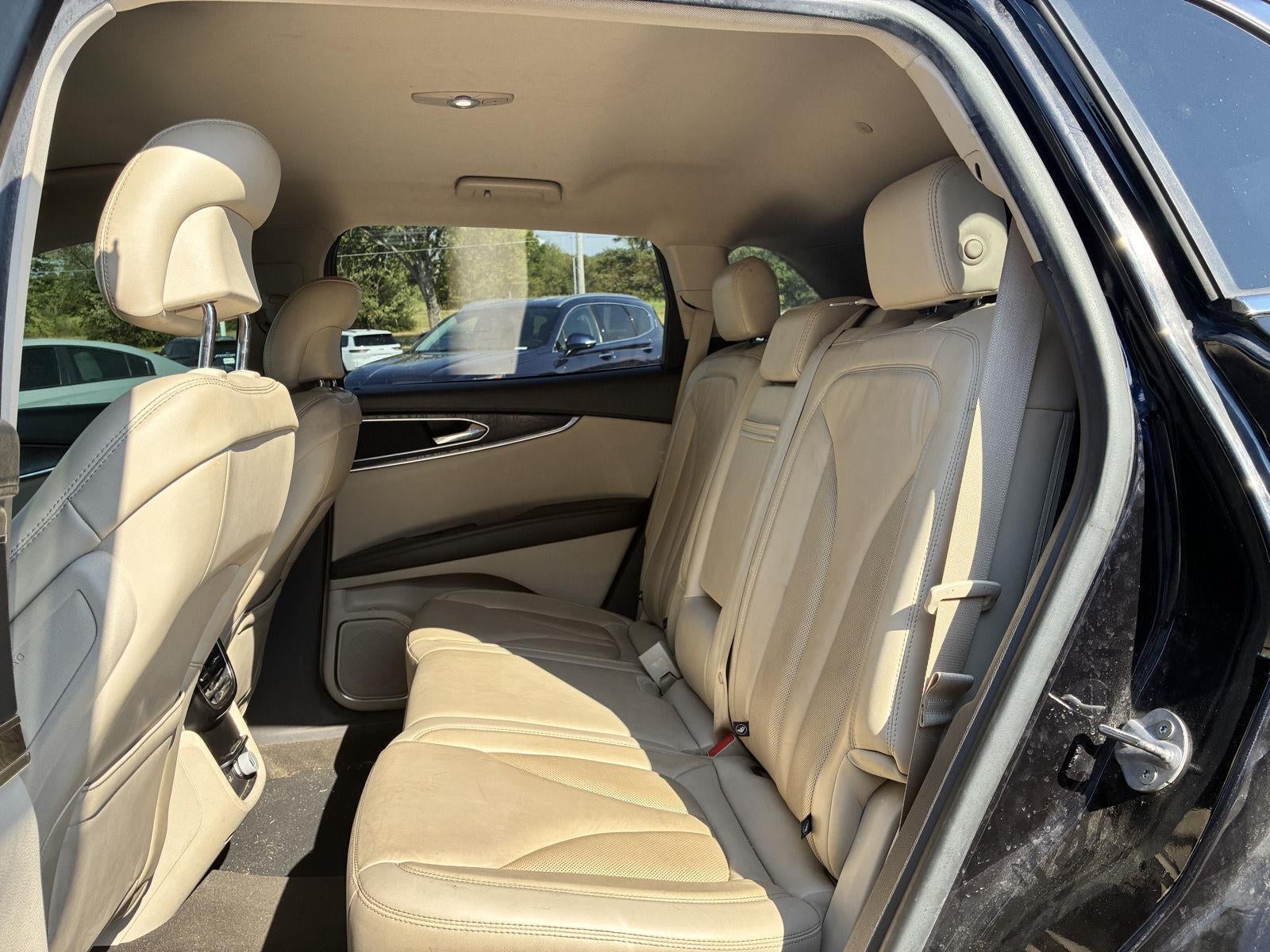 2019 Lincoln Nautilus Select