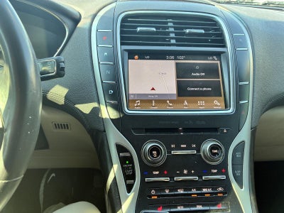 2019 Lincoln Nautilus Select
