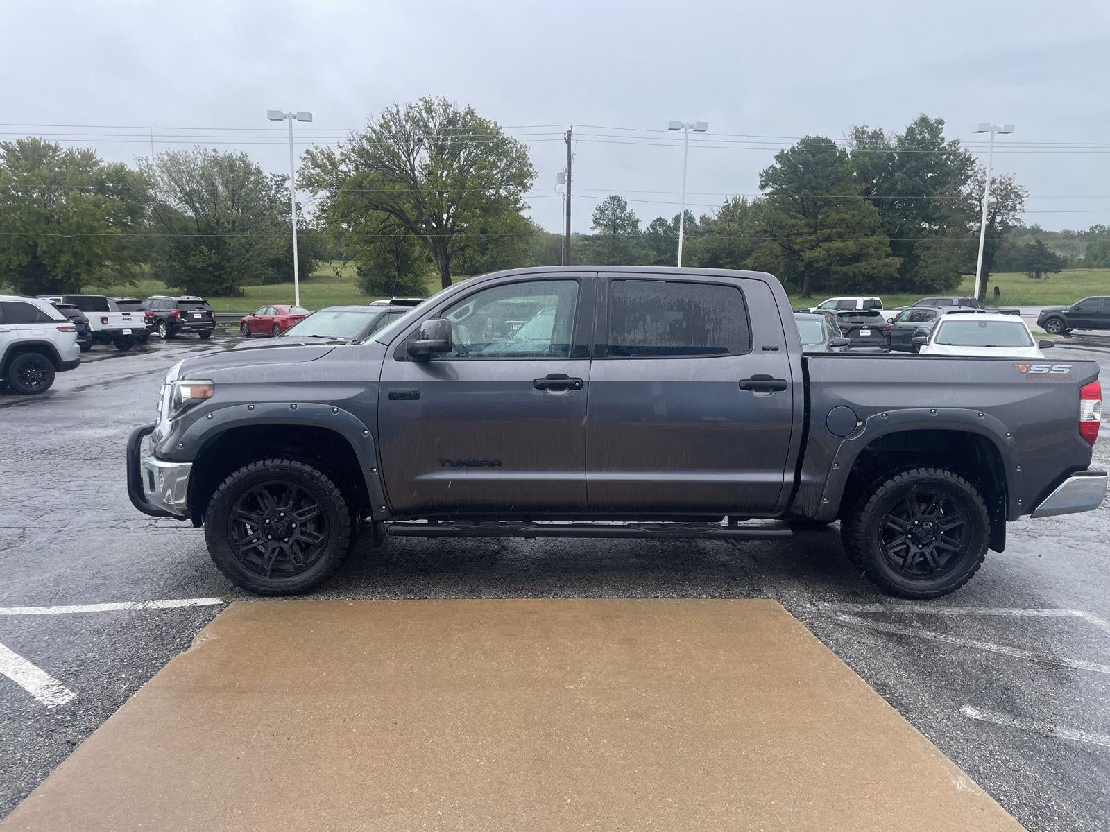 2019 Toyota Tundra 4WD SR5