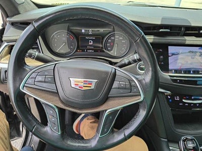 2022 Cadillac XT5 Premium Luxury