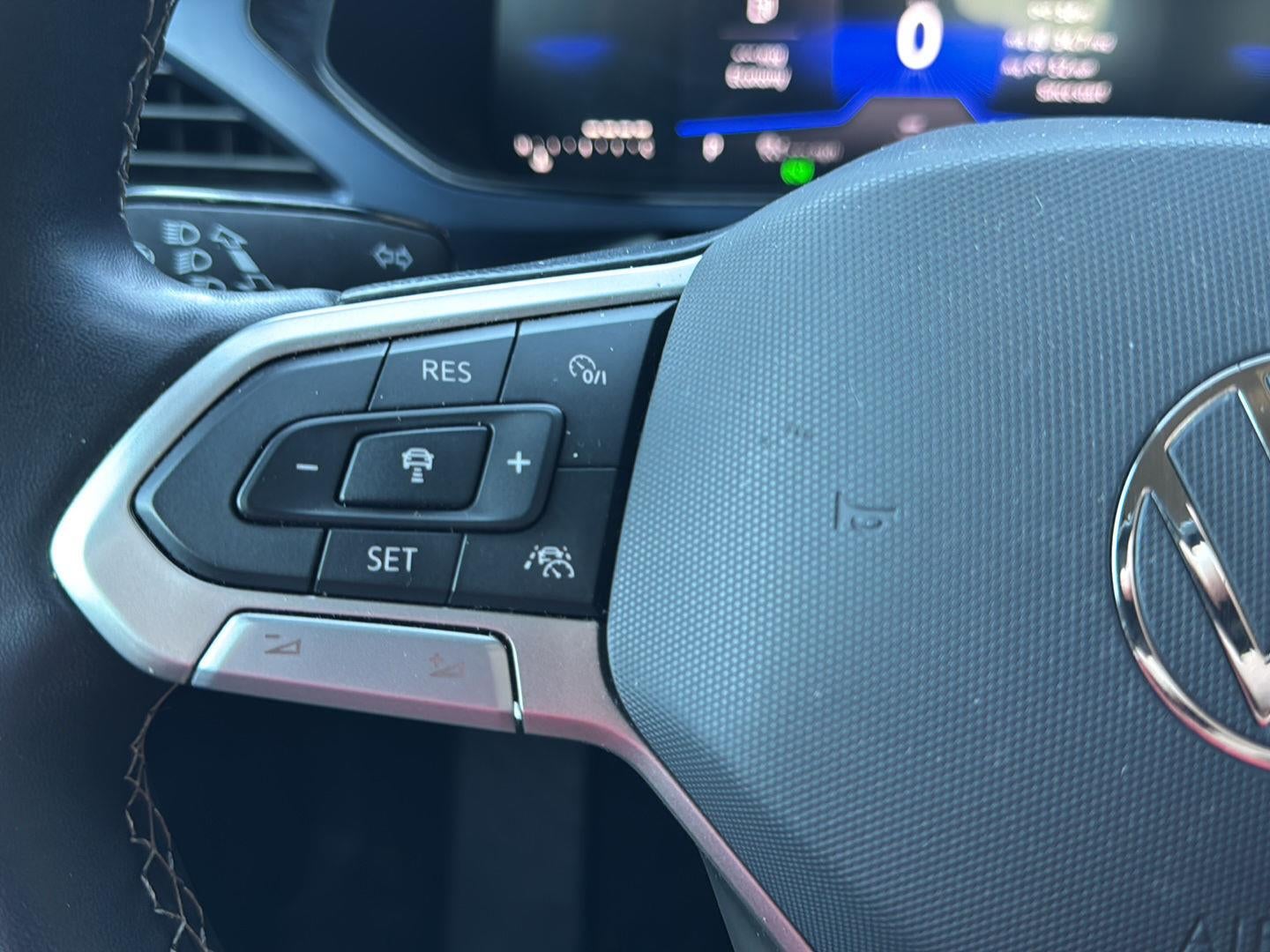 2024 Volkswagen Taos SE