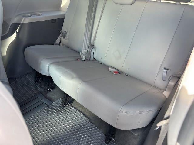 2017 Toyota Sienna XLE 8 Passenger