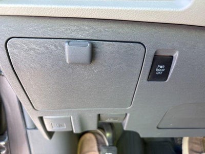 2017 Toyota Sienna XLE 8 Passenger
