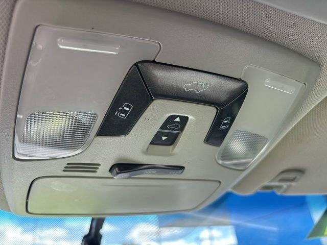 2017 Toyota Sienna XLE 8 Passenger