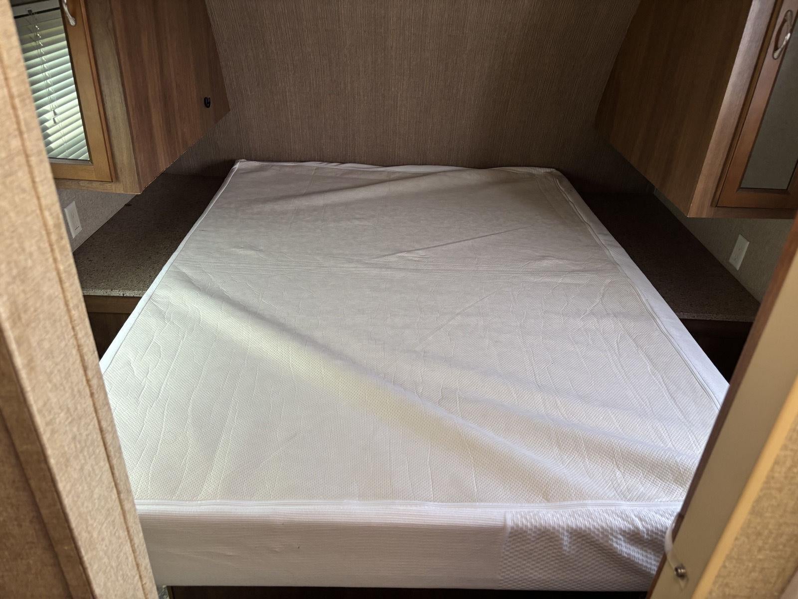 2015 COACHMAN CAMPER Base