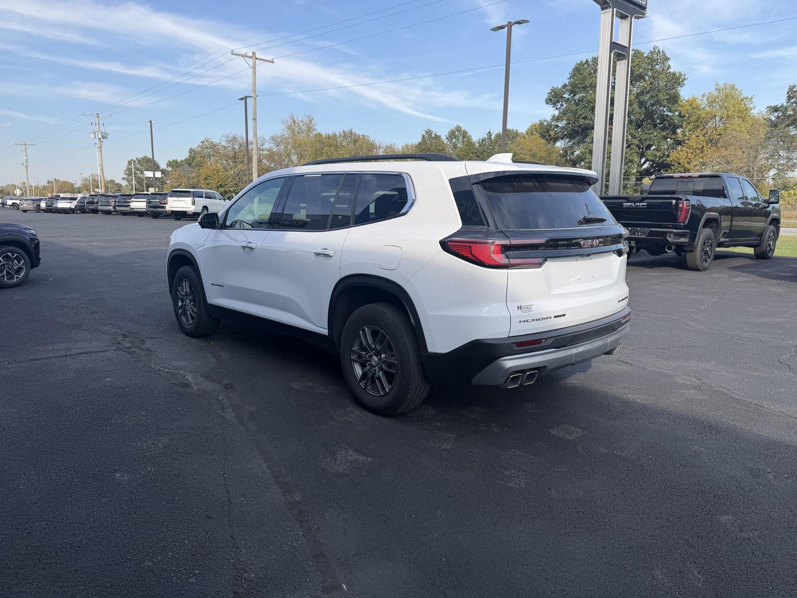 2025 GMC Acadia Elevation