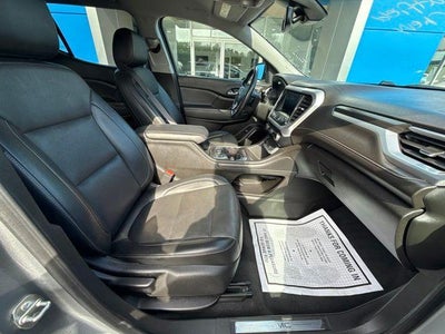 2023 GMC Acadia SLT