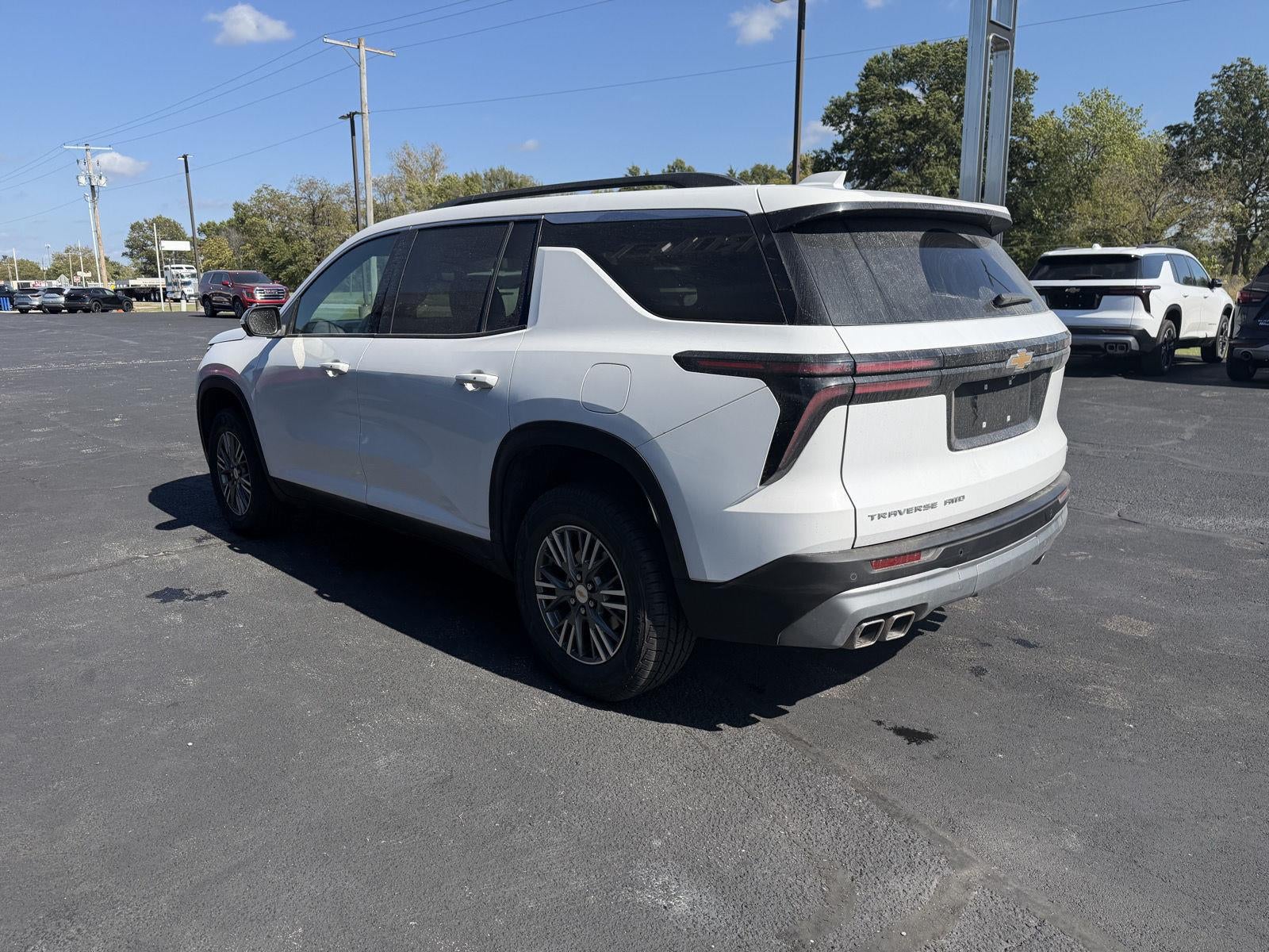 2024 Chevrolet Traverse LT