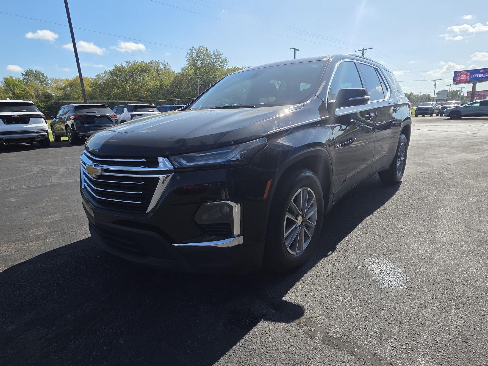 2023 Chevrolet Traverse LT Cloth