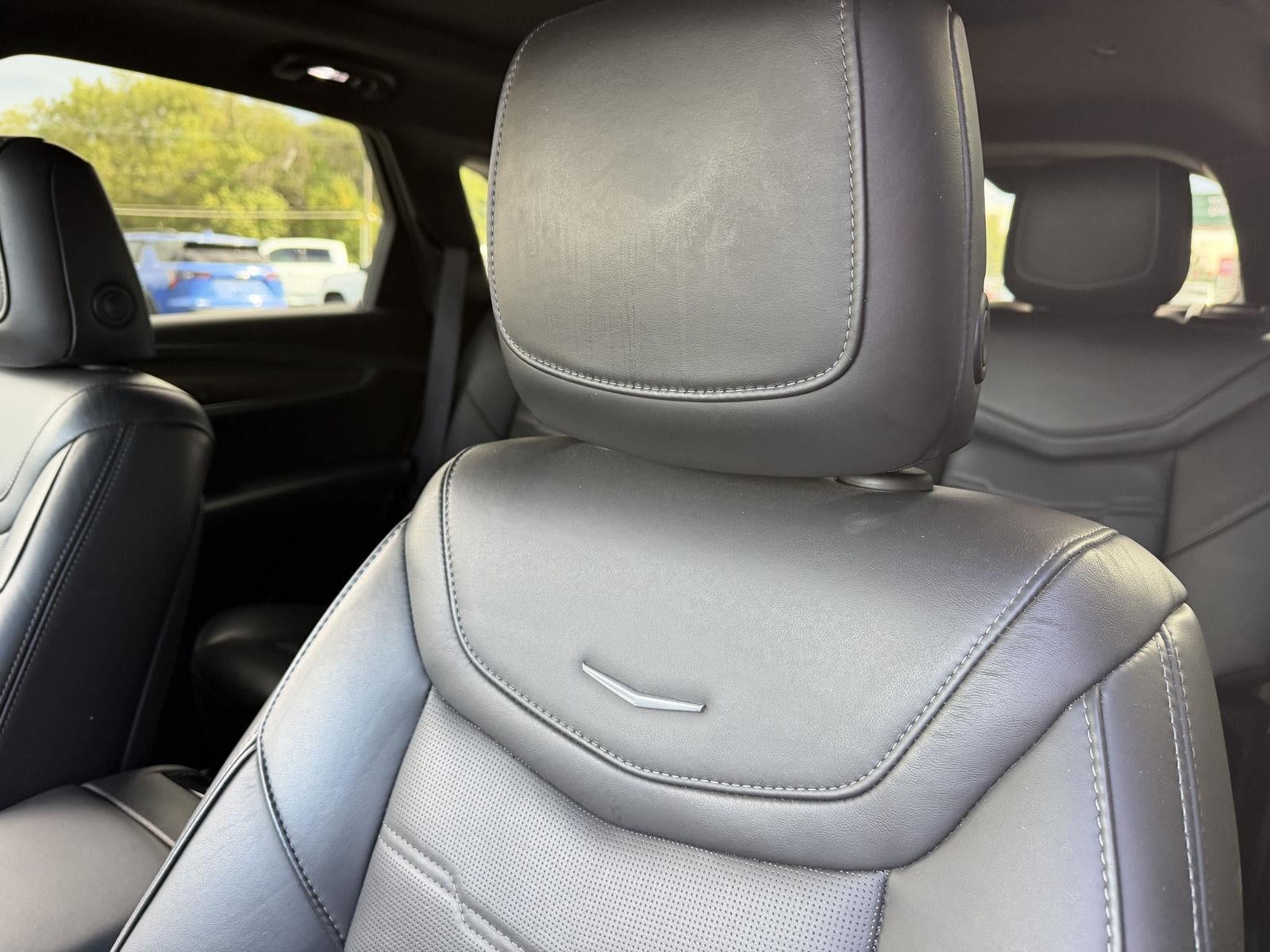 2022 Cadillac XT5 Premium Luxury