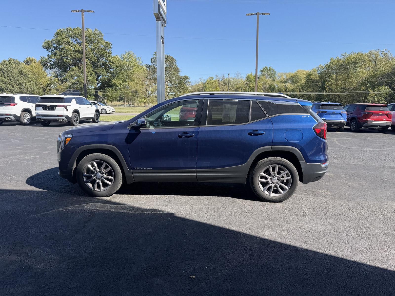 2023 GMC Terrain SLT