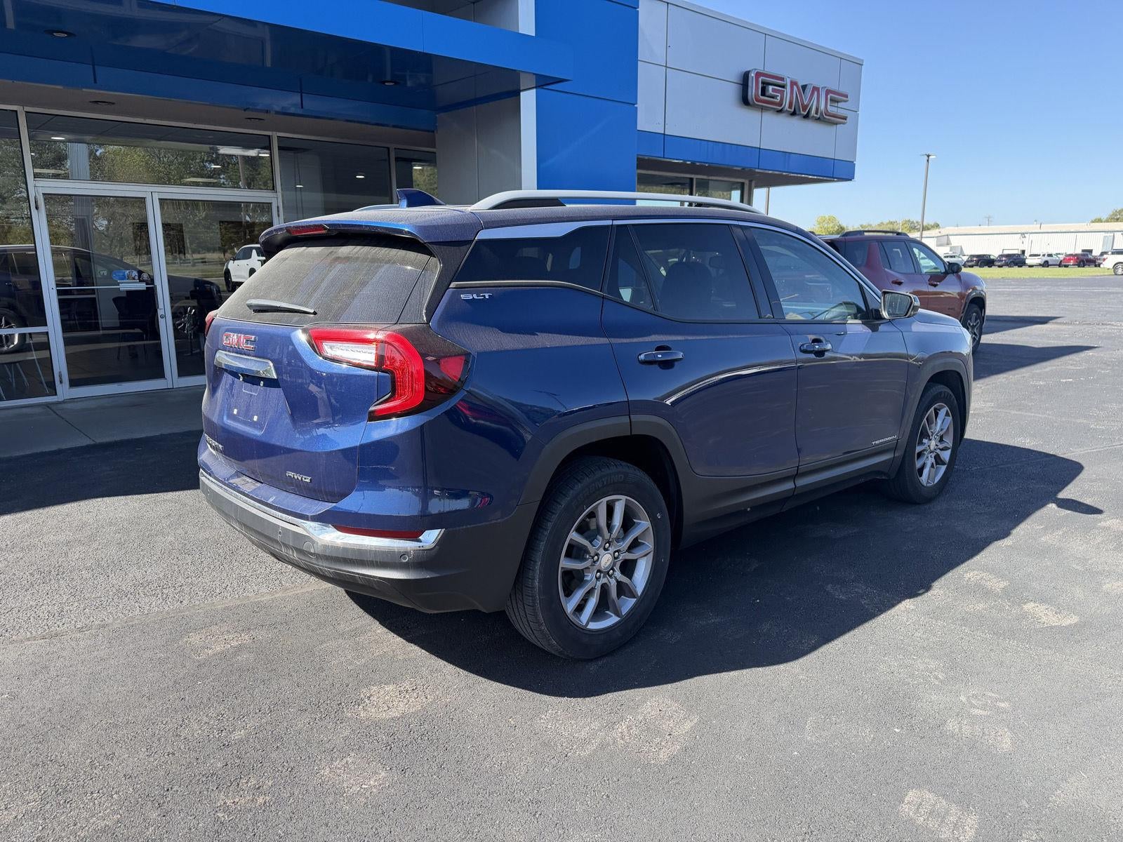 2023 GMC Terrain SLT