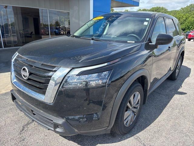 2025 Nissan Pathfinder S