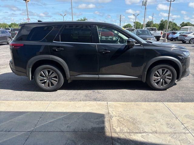 2025 Nissan Pathfinder S