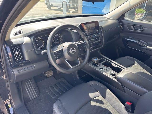 2025 Nissan Pathfinder S