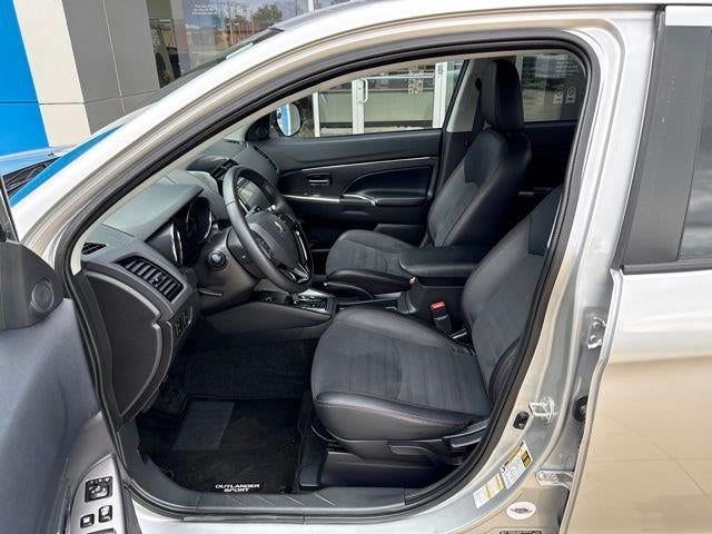 2025 Mitsubishi Outlander Sport S