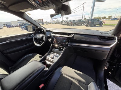 2026 Jeep Grand Cherokee Altitude 4x2
