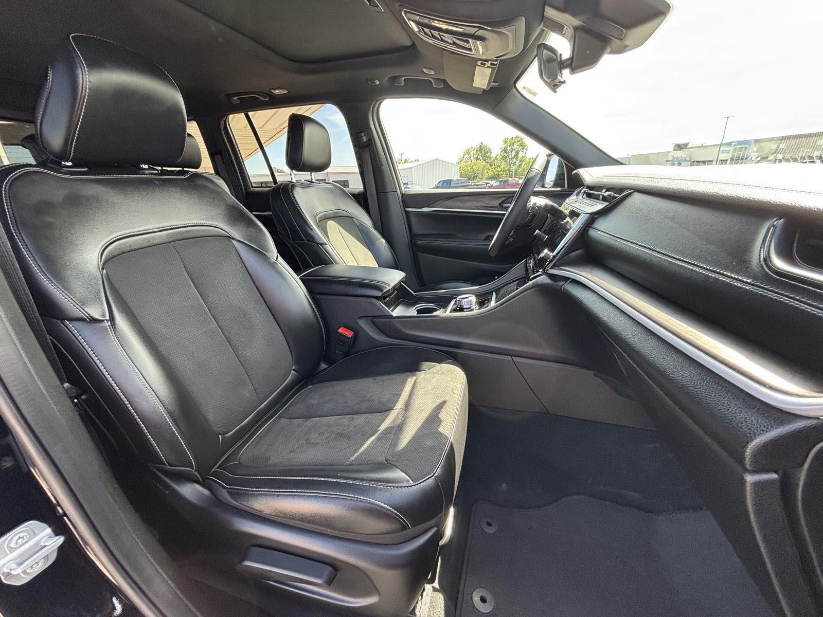 2026 Jeep Grand Cherokee Altitude 4x2