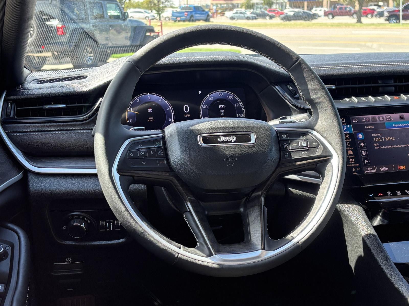 2026 Jeep Grand Cherokee Altitude 4x2