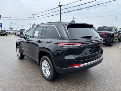 2025 Jeep Grand Cherokee Laredo X 4x4
