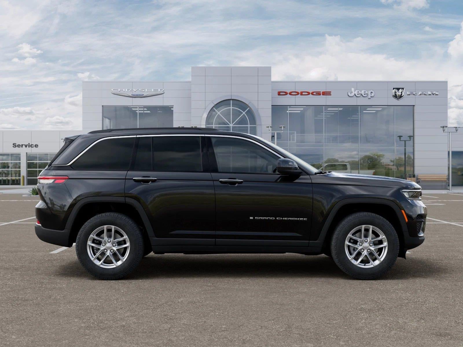 2025 Jeep Grand Cherokee Laredo X 4x4