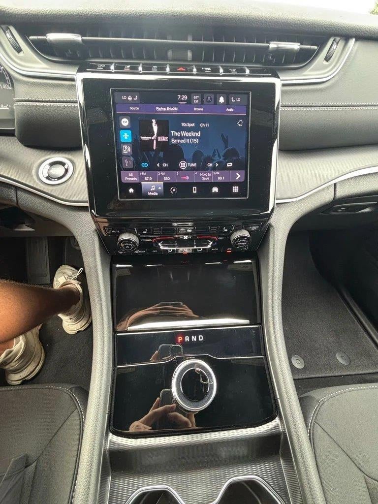 2025 Jeep Grand Cherokee Laredo X 4x4