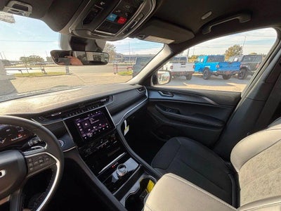 2025 Jeep Grand Cherokee Altitude 4x4