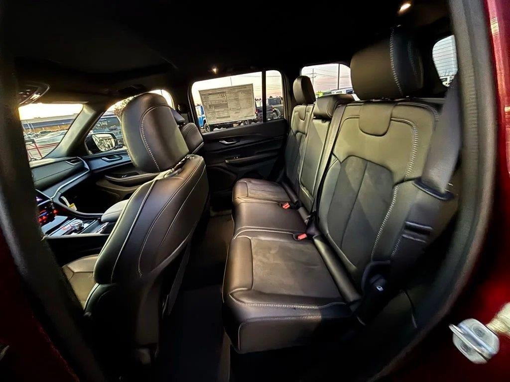 2025 Jeep Grand Cherokee Altitude X 4x4