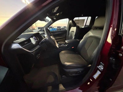2025 Jeep Grand Cherokee Altitude X 4x4