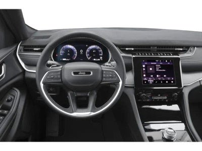 2027 Jeep Grand Cherokee Laredo Altitude