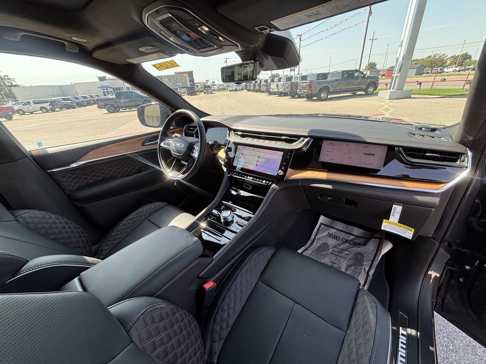 2026 Jeep Grand Cherokee GRAND CHEROKEE L SUMMIT 4X4