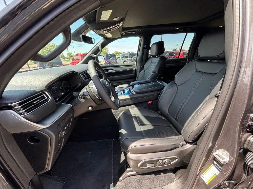 2026 Jeep Grand Wagoneer Upland 4x4