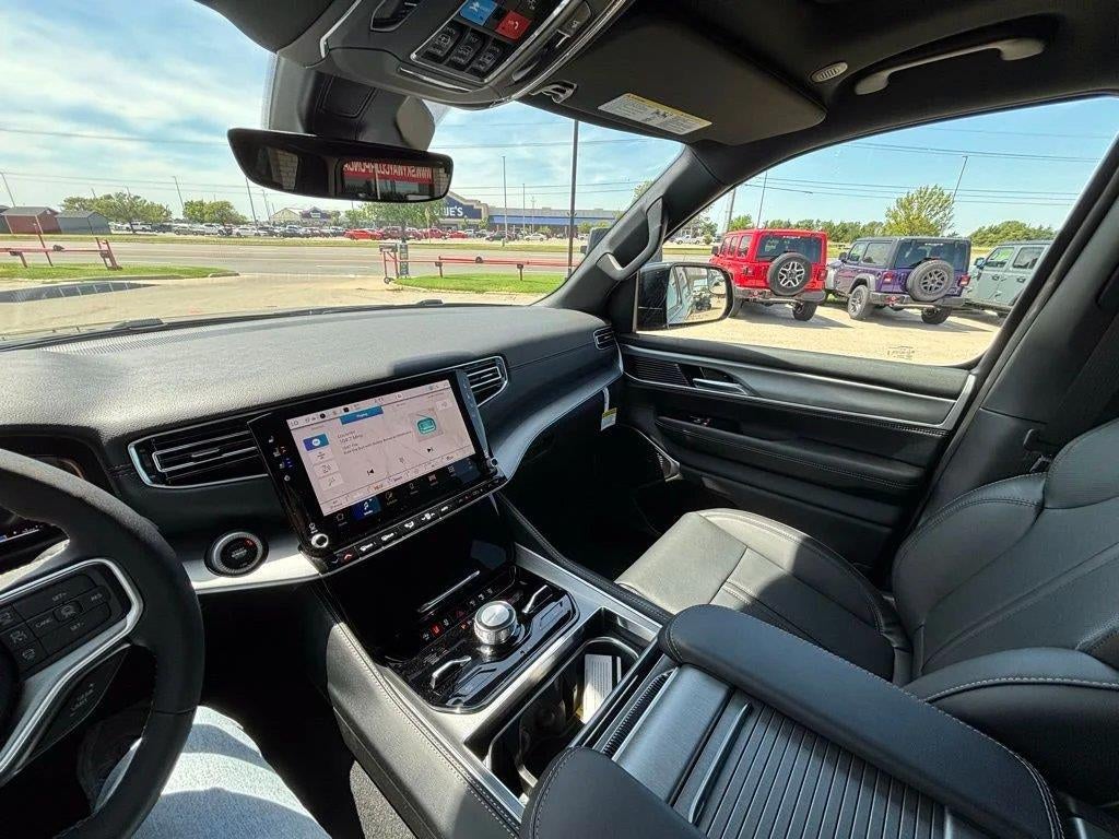 2026 Jeep Grand Wagoneer Upland 4x4