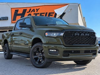 2027 RAM Ram 1500 RAM 1500 EXPRESS CREW CAB 4X4 5'7' BOX