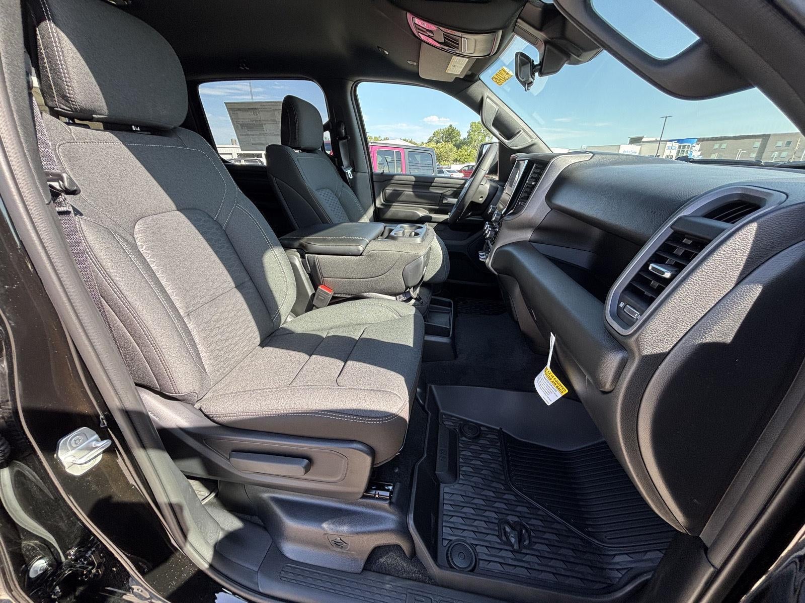 2026 RAM 1500 Warlock Crew Cab 4x4 5'7' Box