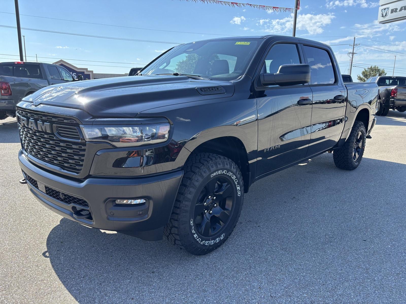 2026 RAM 1500 Warlock Crew Cab 4x4 5'7' Box