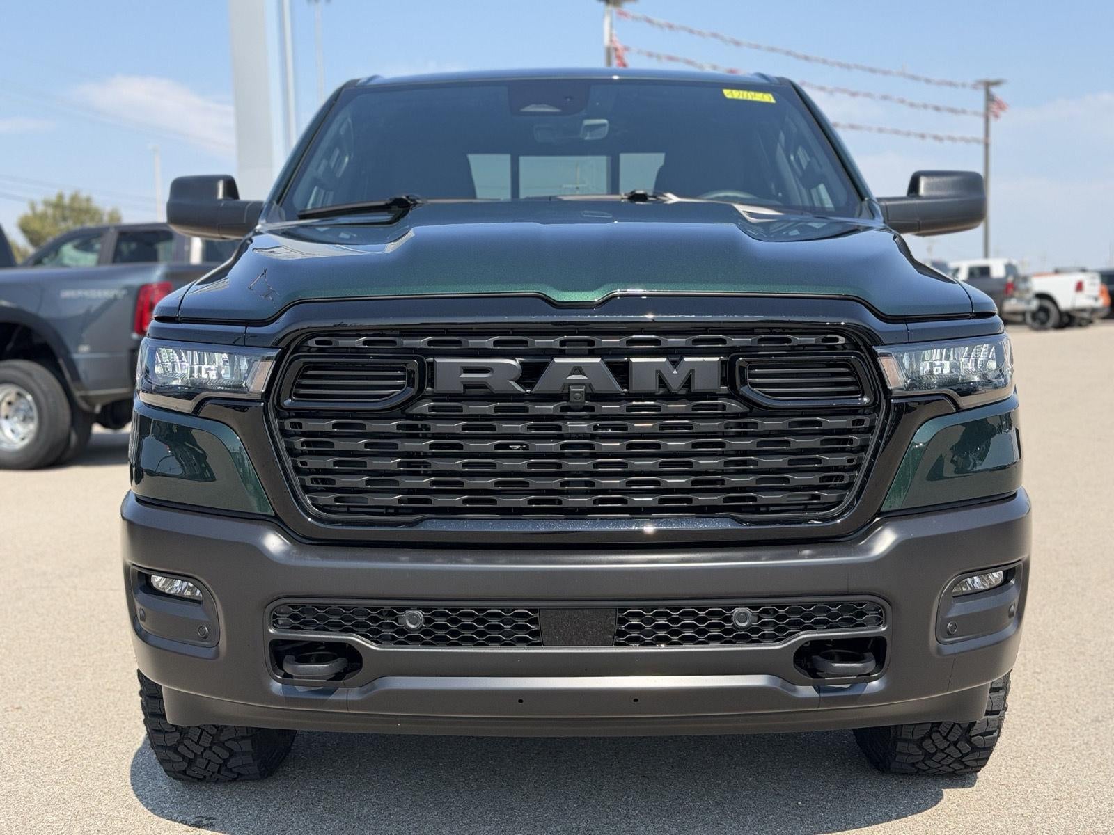 2027 RAM Ram 1500 RAM 1500 WARLOCK CREW CAB 4X4 5'7' BOX