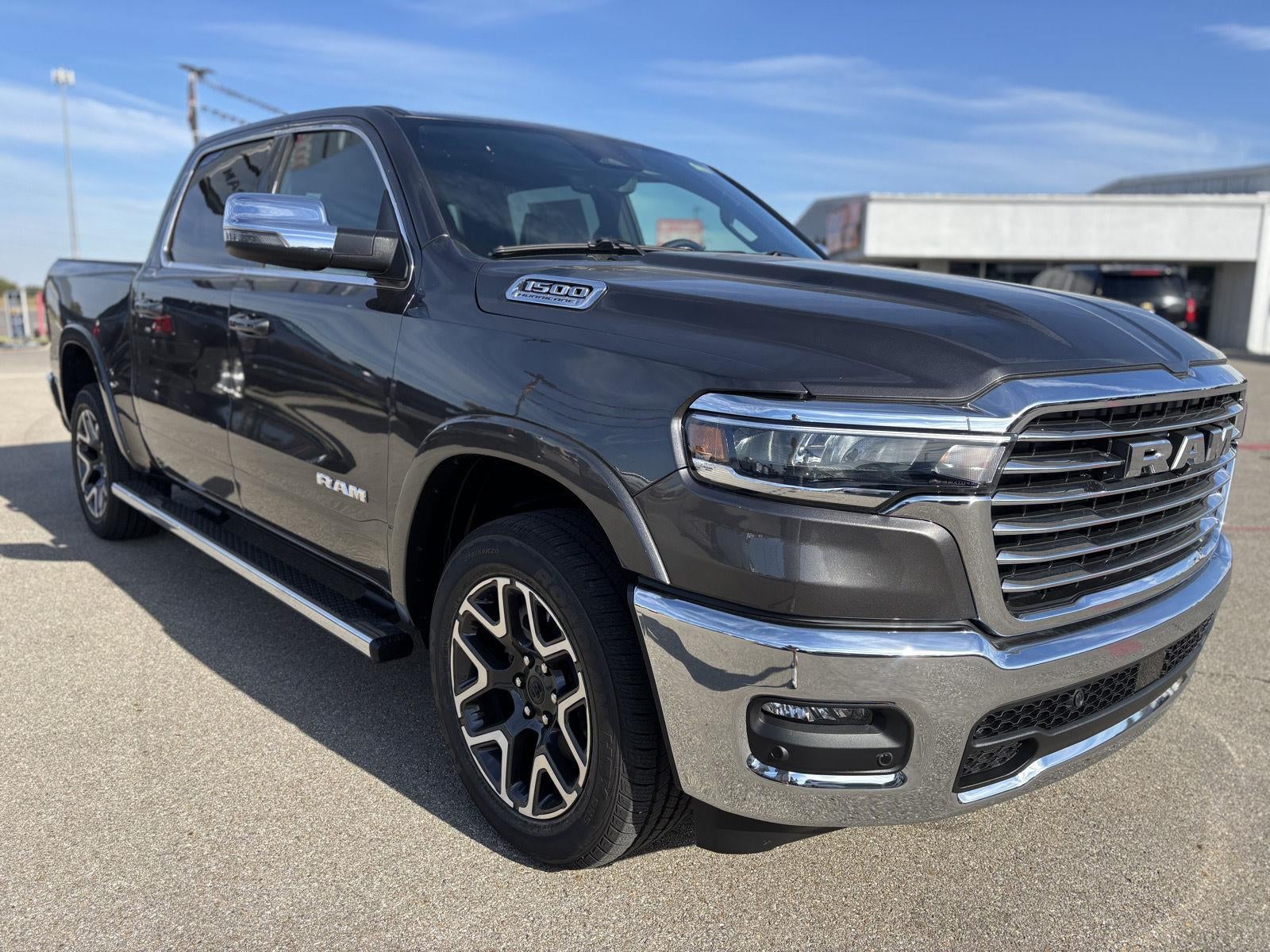 2027 RAM Ram 1500 RAM 1500 LARAMIE CREW CAB 4X4 5'7' BOX