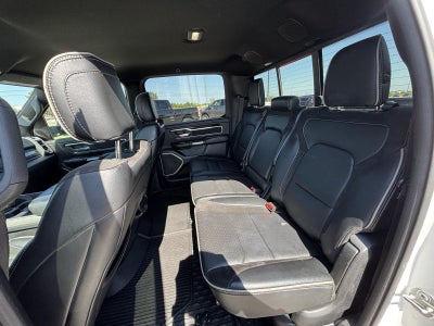 2020 RAM 1500 Laramie Crew Cab 4x4 5'7' Box