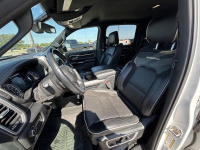 2020 RAM 1500 Laramie Crew Cab 4x4 5'7' Box