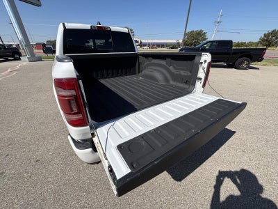 2020 RAM 1500 Laramie Crew Cab 4x4 5'7' Box