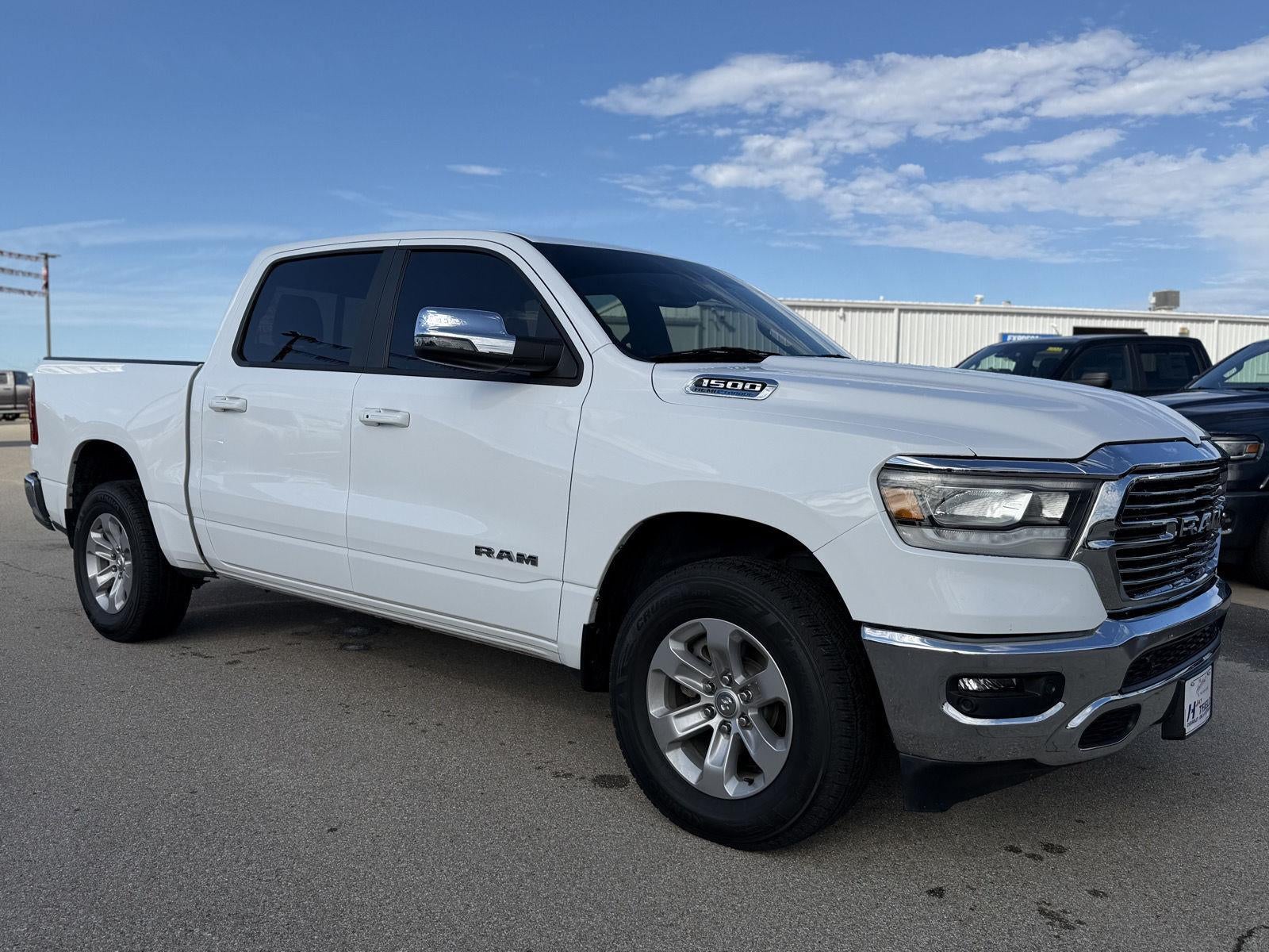 2023 RAM 1500 Laramie Crew Cab 4x4 5'7' Box
